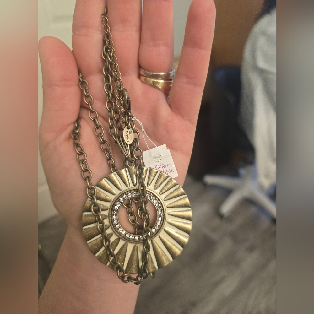Lia Sophia Neckalce and Pendant - Picture 4 of 5